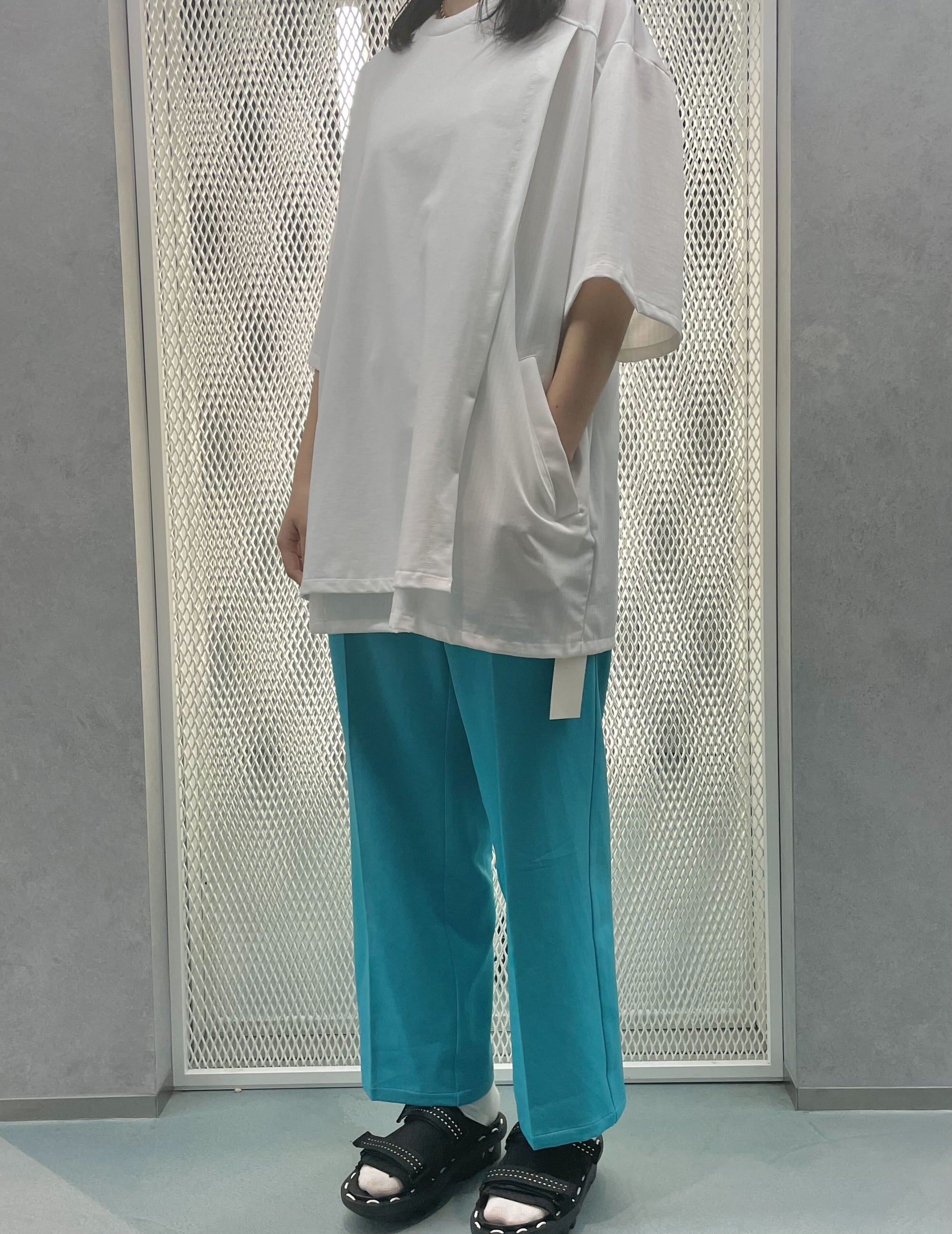 【機能性も抜群】ヴェルソーホワイトラインのTシャツ着こなしレビューのサムネイル