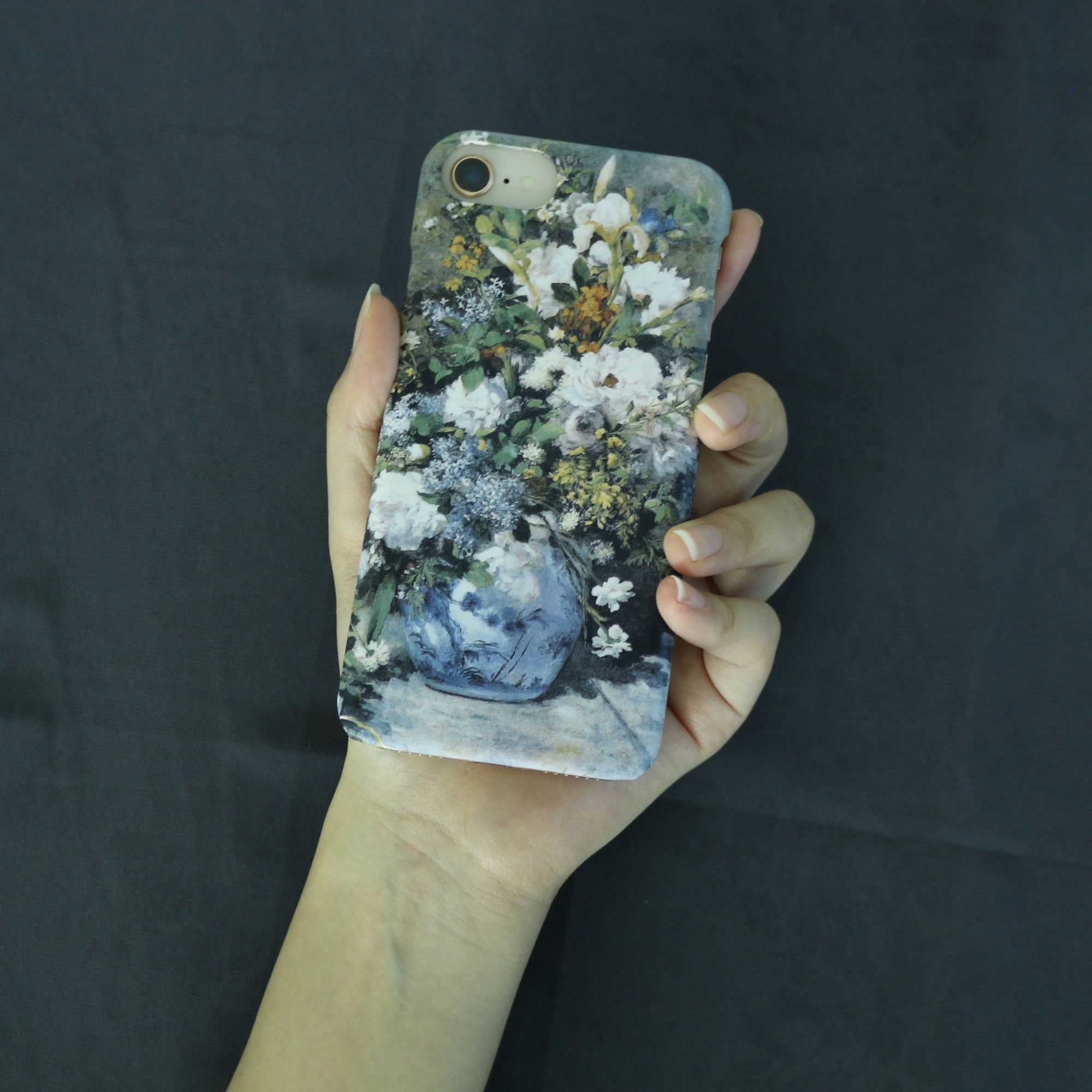 アート好き女子にぴったり!「メゾンドミューズ」の絵画スマホケースを徹底レビューのサムネイル