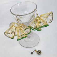 画像をギャラリービューアに読み込む, Gathered frill|neko(ネコ)