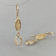 画像をギャラリービューアに読み込む, オパールのピアス|Na Lumière (ナ ルミエール)