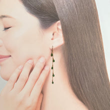 画像をギャラリービューアに読み込む, ツァボライト2WAYピアス|Na Lumière (ナ ルミエール)