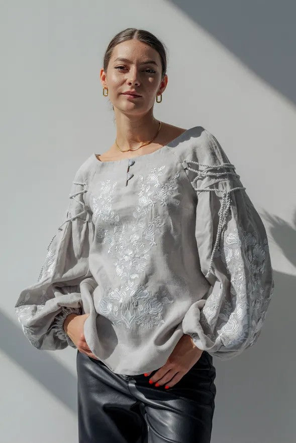 刺繍ブラウス（ヴィシヴァンカ）｜Ukrainian Embroidery Wear ”Mavka