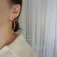 画像をギャラリービューアに読み込む, Big hoop piece gold ピアス イヤリング | LUNACHIC(ルナシック)