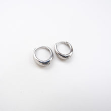 画像をギャラリービューアに読み込む, ステンレスぷっくりピアス|HOTARU(ホタル)