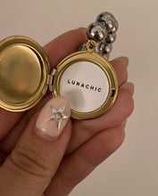 画像をギャラリービューアに読み込む, Moon locket keychain キーホルダー キーリング|LUNACHIC(ルナシック)