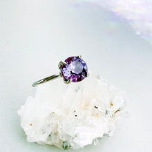 画像をギャラリービューアに読み込む, 色が変わる宝石リング キラナライト秘境「虹立ち」 ラウンド6mm SV925|atelier ShowKer(アトリエショーカー)