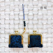 画像をギャラリービューアに読み込む, ジュエリーケース 金襴 ミニがま口 和柄ストラップ付|六屋(ムツヤ)