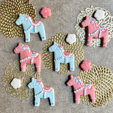 画像をギャラリービューアに読み込む, ダーナラホースのアイシングクッキー|sumirecookies(スミレクッキーズ)