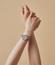 画像をギャラリービューアに読み込む, SHIKI BOUQUET 花霞 SILVER LILAC LEATHER|MATOW(マトウ)