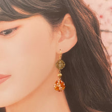 画像をギャラリービューアに読み込む, フラーレン カーネリアン 2mm チェコパンプキン・ドイツビーズ ピアス・イヤリング|紬(ツムギ)