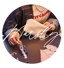 画像をギャラリービューアに読み込む, アクスタポーチM(off white)|MARSLY(マーズリー)