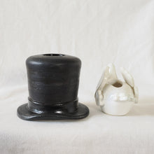 画像をギャラリービューアに読み込む, シルクハットとハトの花瓶セット|とうげい hanaga(トウゲイ ハナガ)
