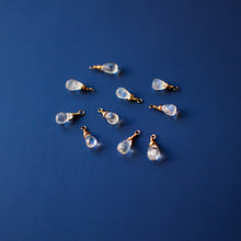 画像をギャラリービューアに読み込む, 月光|ムーンストーンの朧月ピアス|Une(ウーネ)
