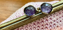 画像をギャラリービューアに読み込む, 薄紫のミニポーチ パンジー付き|M'S CROCHET(エムズクロシェット)