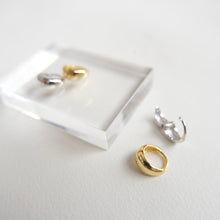 画像をギャラリービューアに読み込む, Silver925 ぷっくりピアス小|HOTARU(ホタル)