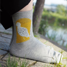 画像をギャラリービューアに読み込む, 泳ぐカモメ ソックス|aosansyo(アオサンショウ)