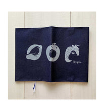 画像をギャラリービューアに読み込む, 文鳥さんがかわいいブックカバー【ブンコカバー】ネイビー&シルバー|コトリヨガ
