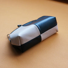 画像をギャラリービューアに読み込む, 牛本革2Wayがま口ミニバッグ(ポーチ/クラッチ/ポシェット/ショルダー)モノトーン|レザー|ミニマル|コンパクト|がま口|Des Ailes(デゼル)