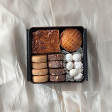 画像をギャラリービューアに読み込む, 北海道バターのクッキー缶|CafeCacapo(カフェカカポ)