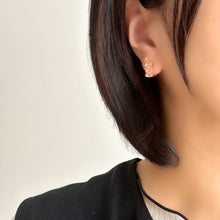 画像をギャラリービューアに読み込む, 三恋花(サンコイバナ)|ピアス、イヤリング|ピンク、ブルー|2way|c.momoka(シーモモカ)