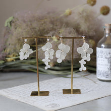 画像をギャラリービューアに読み込む, familia -アシンメトリー the first(ピアス/イヤリング)|FT2 works(エフティーツーワークス)