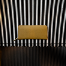 画像をギャラリービューアに読み込む, 驚きの薄さ・小ささ / MINIMALISM WALLET Round Zip|FERMI+(フェルミプリュス)
