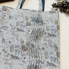 画像をギャラリービューアに読み込む, ウェーブタックトートバッグ(ブルーグレー・猫)|Nikomatch(ニコマッチ)