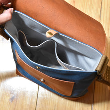 画像をギャラリービューアに読み込む, MUDITA HILL|岡喜近江牛レザーと高島帆布で作った たてショルダーバッグ Mサイズ 【びわ湖ブルー・ブライトキャメル】|Cogocoro(コゴコロ)