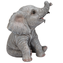 画像をギャラリービューアに読み込む, ソーラーランプを鼻で持ち上げる赤ちゃんゾウ|WooBia(ウービア)