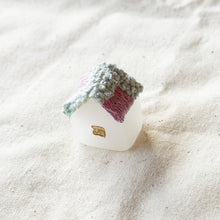 画像をギャラリービューアに読み込む, おかえり|ガラスと草木染め刺繍の小さなオブジェ|misaki kotori glass and thread(ミサキコトリグラスアンドスレッド)