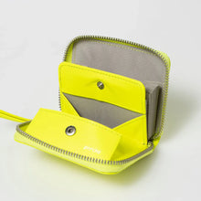 画像をギャラリービューアに読み込む, 蛍光レザーストラップ付き・ジャバラカードウォレット|perche(ペルケ)