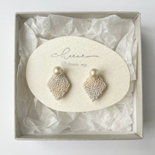 画像をギャラリービューアに読み込む, euphoria〜多幸感~.刺繍ピアス.刺繍イヤリング|cheese(チーズ)