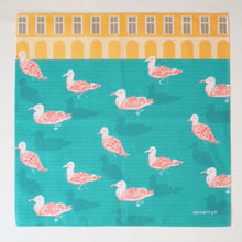 画像をギャラリービューアに読み込む, 泳ぐカモメ ハンカチ|aosansyo(アオサンショウ)