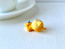 画像をギャラリービューアに読み込む, 幸せは、意外と近くに。(黄トラ)|手ノヒラ堂(テノヒラドウ)