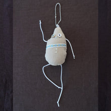 画像をギャラリービューアに読み込む, お米さまキーホルダーしたまつげ|PlusDot+.(プラスドット)