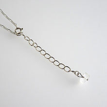 画像をギャラリービューアに読み込む, 冬の街//立体刺繍ネックレス|hanmmmo(ハンモ)