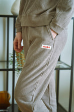 画像をギャラリービューアに読み込む, 両面パイルジョガーパンツモカ茶|mucava(ムカバ)