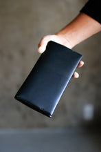 画像をギャラリービューアに読み込む, 余白を愉しむ長財布※小銭入れ付タイプ〈LOCUS-LWC〉|Has(ハズ)