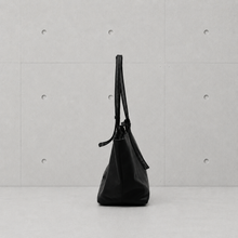 画像をギャラリービューアに読み込む, Wide Tote / Pure Black|MahL(マール)