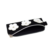 画像をギャラリービューアに読み込む, Flower Pencil Case|Cherry on top(チェリーオントップ)