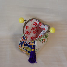 画像をギャラリービューアに読み込む, あめ玉がま口ポーチ キイロ|PlusDot+.(プラスドット)