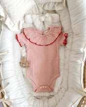画像をギャラリービューアに読み込む, 【Strawberry latte】 -Ruffly cotton rompers|Bébémoose (ベベムース)