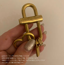 画像をギャラリービューアに読み込む, Triangle hoop key ring キーリング | LUNACHIC(ルナシック)