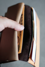 画像をギャラリービューアに読み込む, 余白を愉しむ長財布※小銭入れ付タイプ〈LOCUS-LWC〉|Has(ハズ)