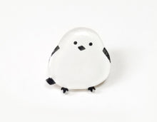 画像をギャラリービューアに読み込む, シマエナガ ピンバッジ・アンブレラマーカー|HONAMIRUKA(ホナミルカ)