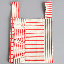 画像をギャラリービューアに読み込む, 作家オリジナル生地でつくった手持ちタイプのアシメフリルバッグ|takutomo(タクトモ)