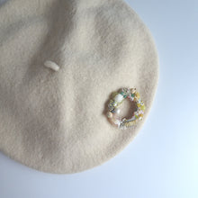 画像をギャラリービューアに読み込む, コロニーリースブローチ//たんぽぽ|hanmmmo(ハンモ)