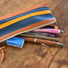 画像をギャラリービューアに読み込む, 革と高島帆布のペンケース|Cogocoro(コゴコロ)