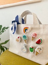 画像をギャラリービューアに読み込む, ブローチ【クリームソーダ】|tsubutsubu design.(ツブツブデザイン)