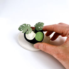 画像をギャラリービューアに読み込む, 炭団オブジェ/南国風リーフをあなたの空間に〜3|櫂の炭(カイノスミ)